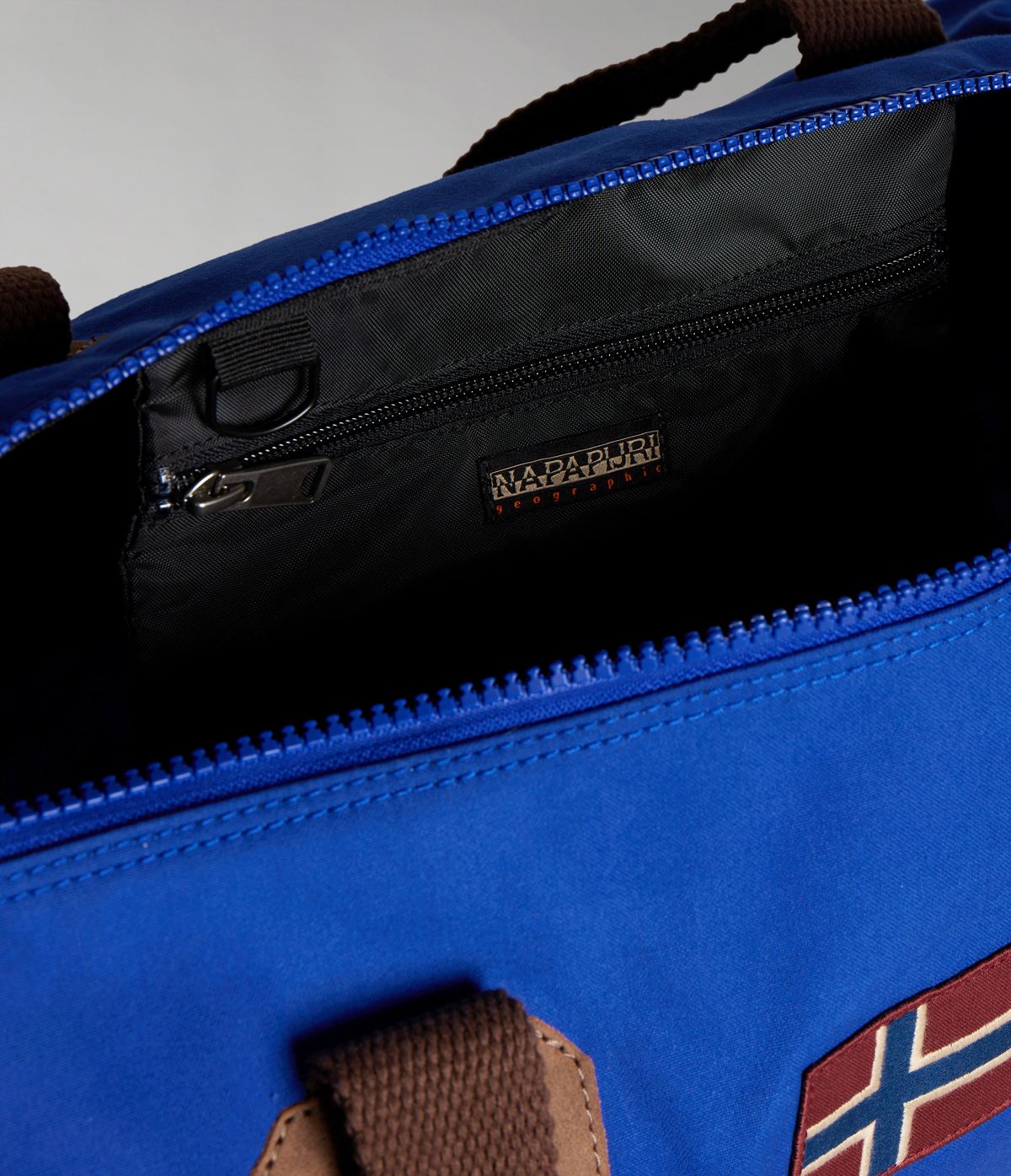 Bering Small Duffle Bag Blue Mazarine - 9