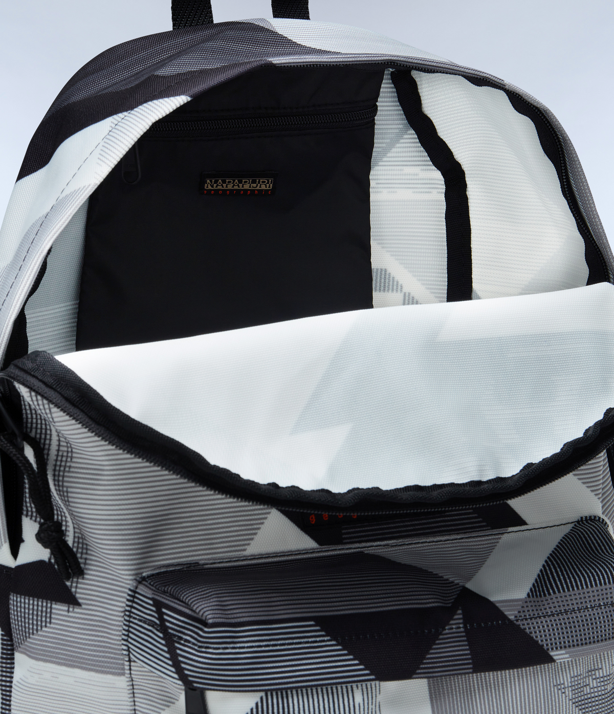 Voyage All-Over Print Backpack - 19.5 Lt Geometric Black - 6