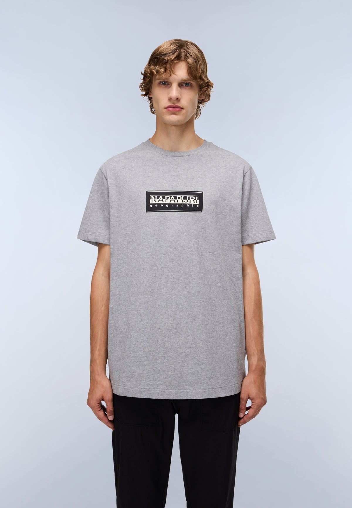 Logo-Kurzarm-T-Shirt Box  - 3