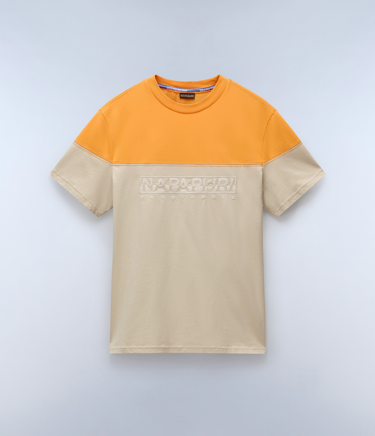 T-Shirt a Maniche Corte Saturnia  - 1