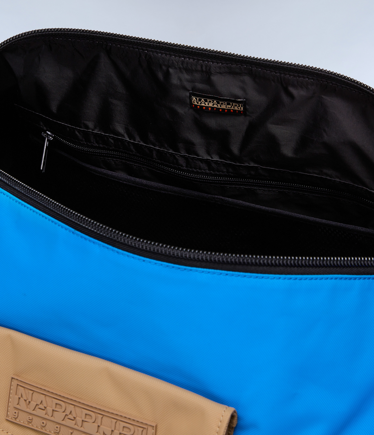 Morra Duffle Bag - 42.39 Lt Multicolour MQ7 - 9
