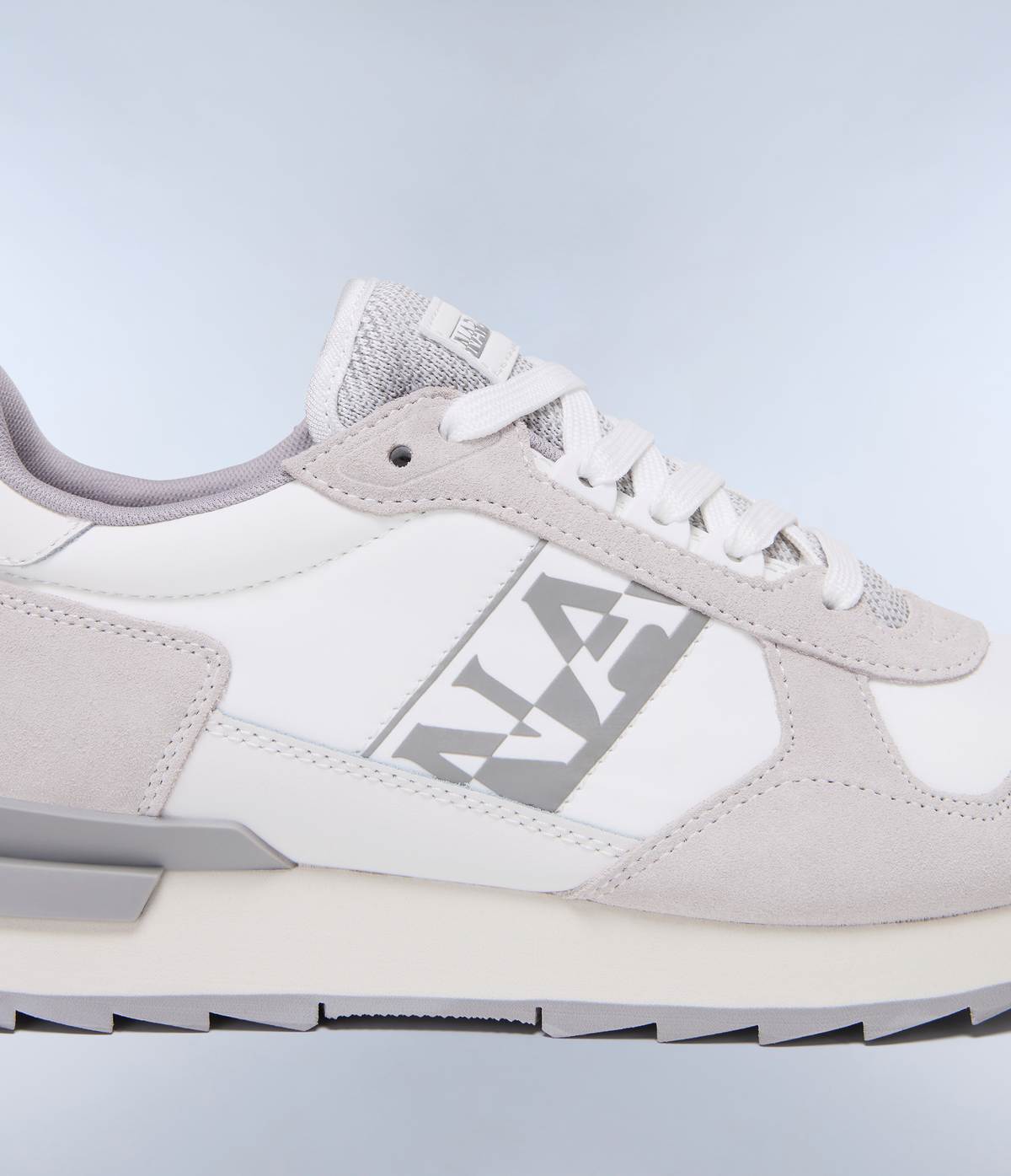 Sneaker Stab  - 8